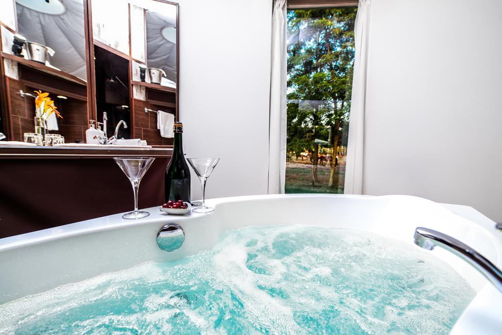 Homoki Lodge Bed & Beyond Glamping (Adults Only) Ruzsa Ngoại thất bức ảnh
