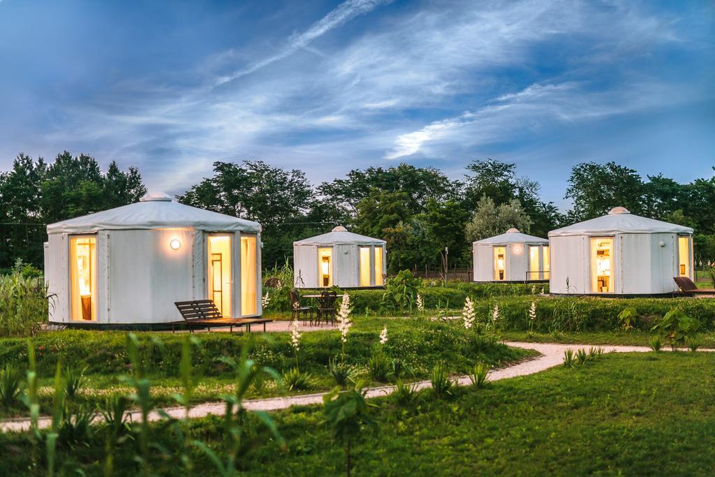 Homoki Lodge Bed & Beyond Glamping (Adults Only) Ruzsa Ngoại thất bức ảnh