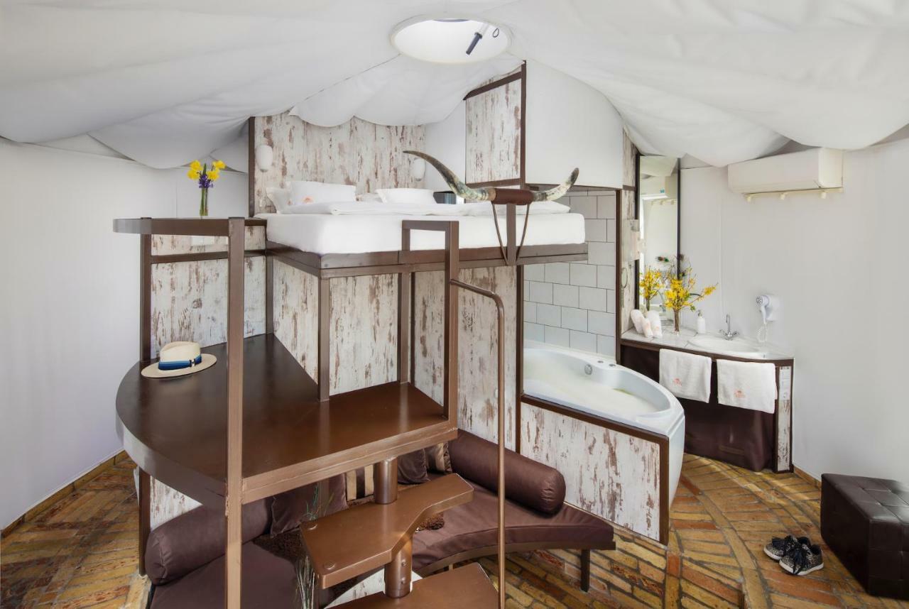 Homoki Lodge Bed & Beyond Glamping (Adults Only) Ruzsa Ngoại thất bức ảnh