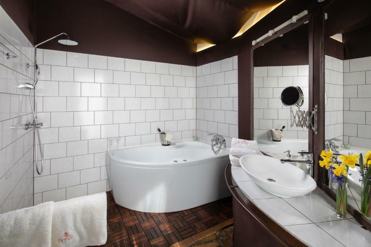 Homoki Lodge Bed & Beyond Glamping (Adults Only) Ruzsa Ngoại thất bức ảnh